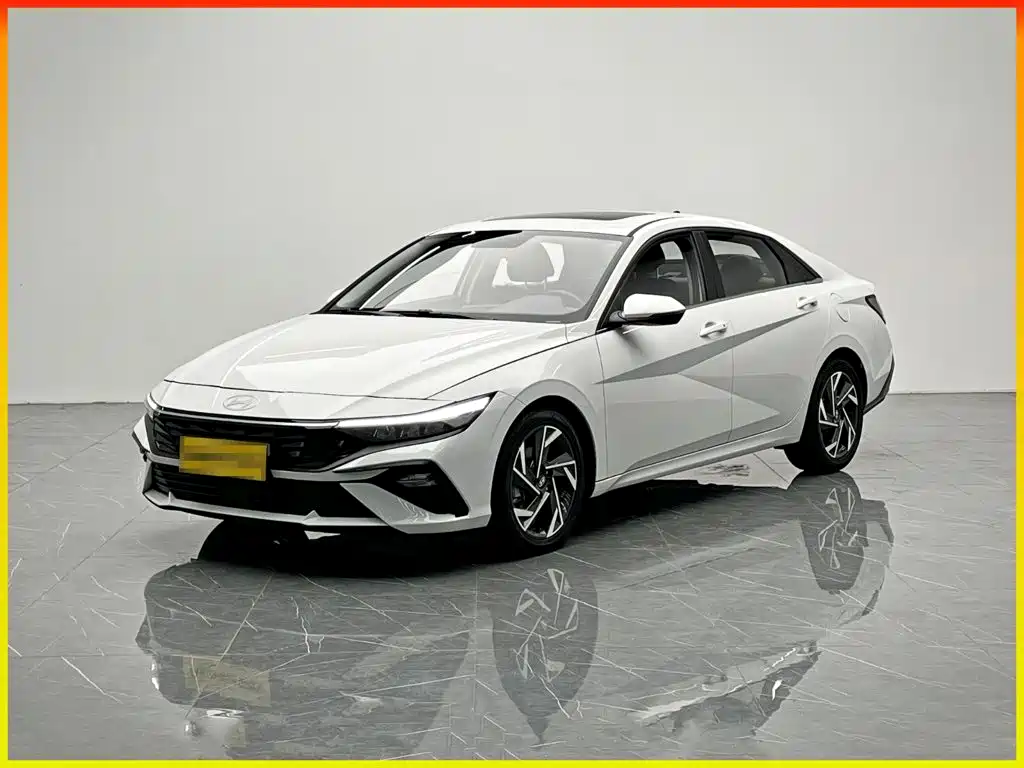 Hyundai Elantra, фото 1