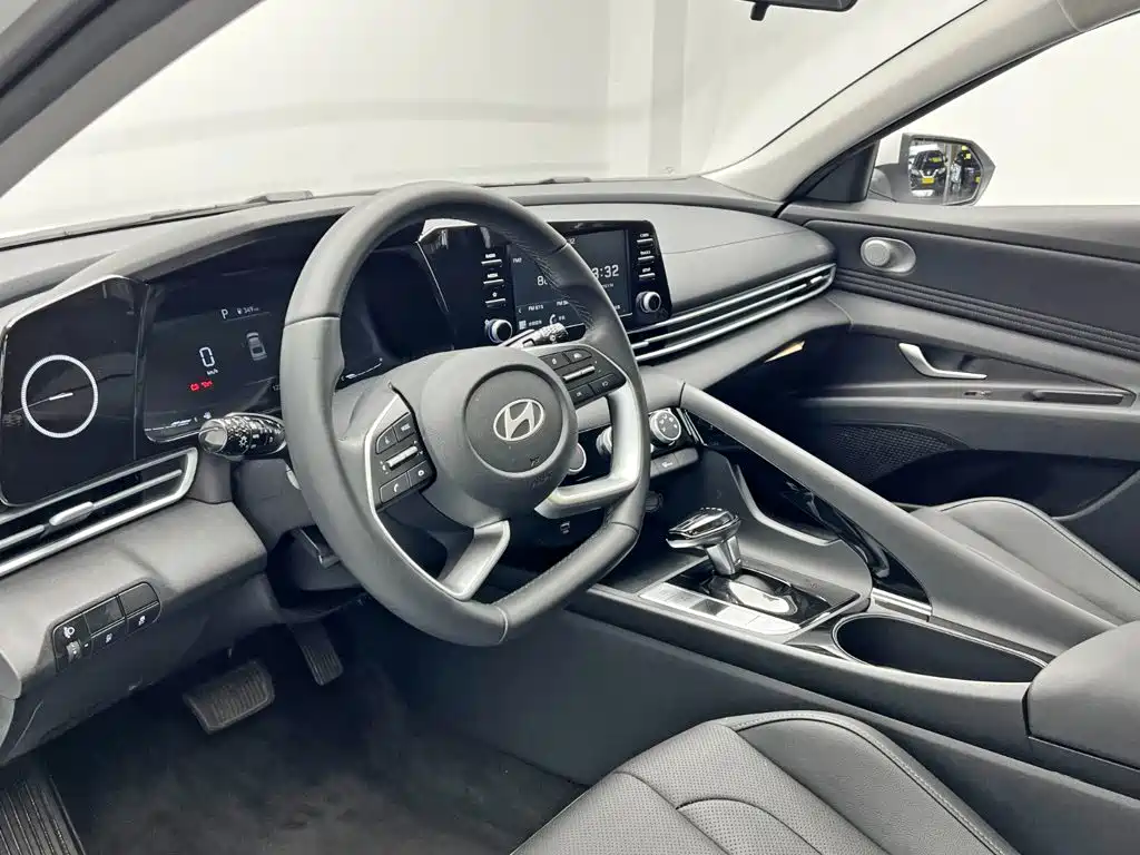 Hyundai Elantra, фото 5