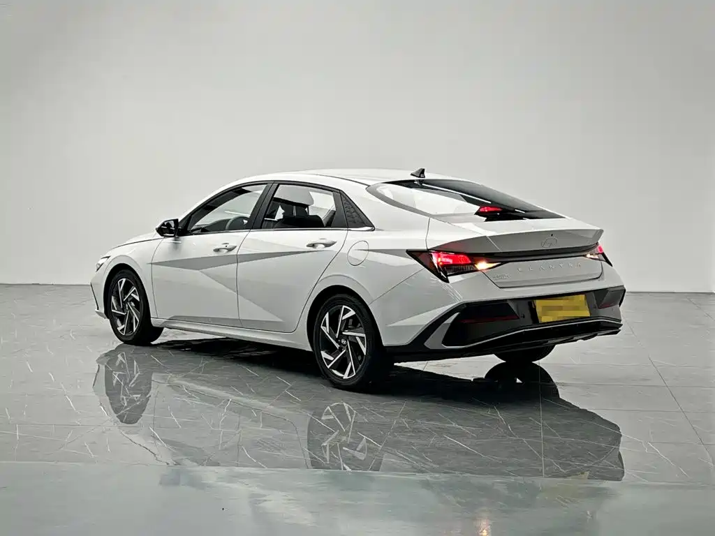Hyundai Elantra, фото 18