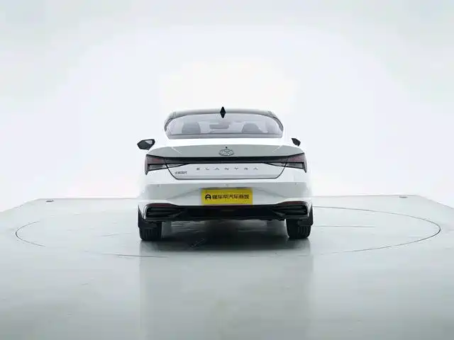 Hyundai Elantra, фото 4