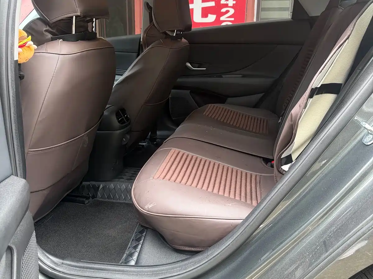 Hyundai Elantra, фото 11
