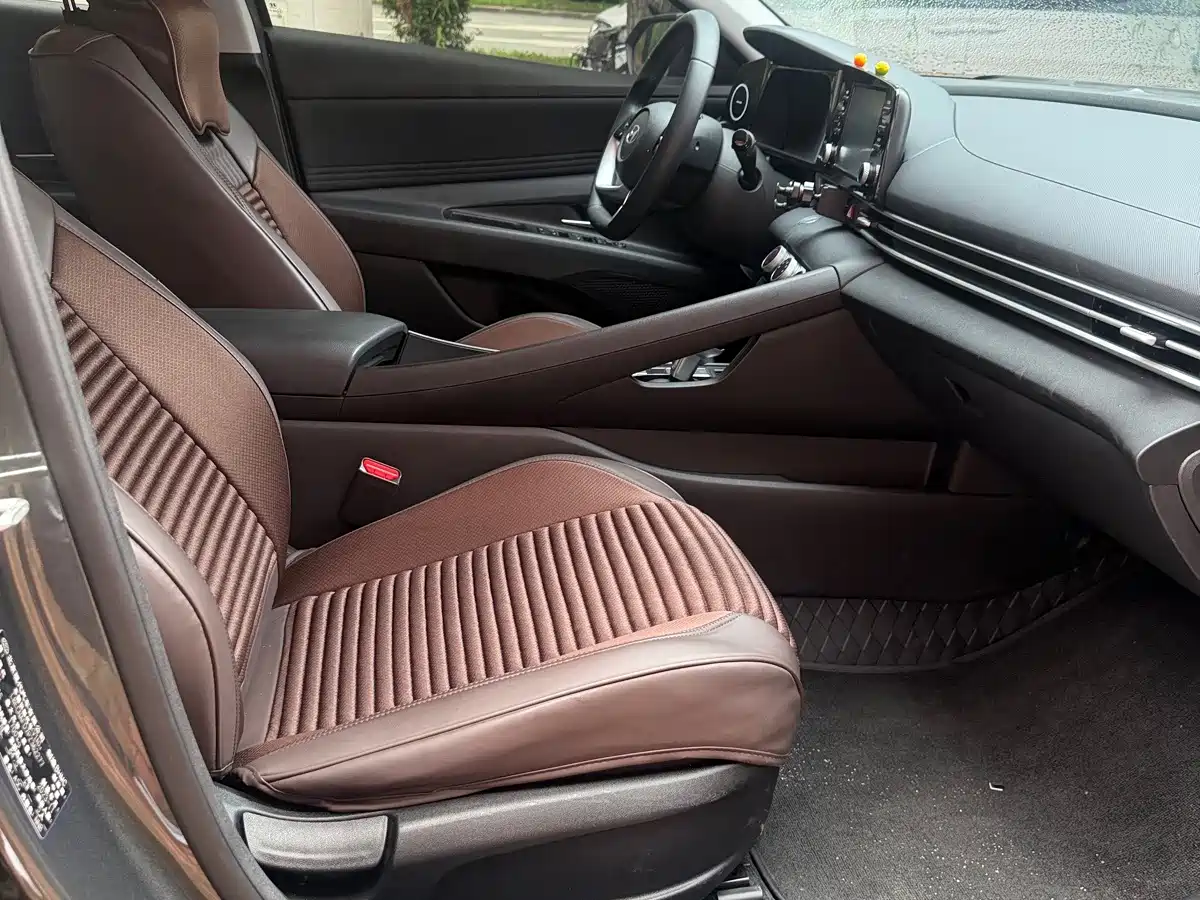 Hyundai Elantra, фото 13