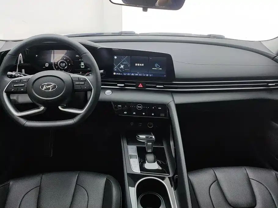 Hyundai Elantra, фото 4