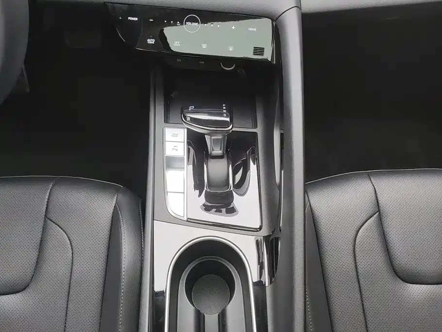 Hyundai Elantra, фото 8