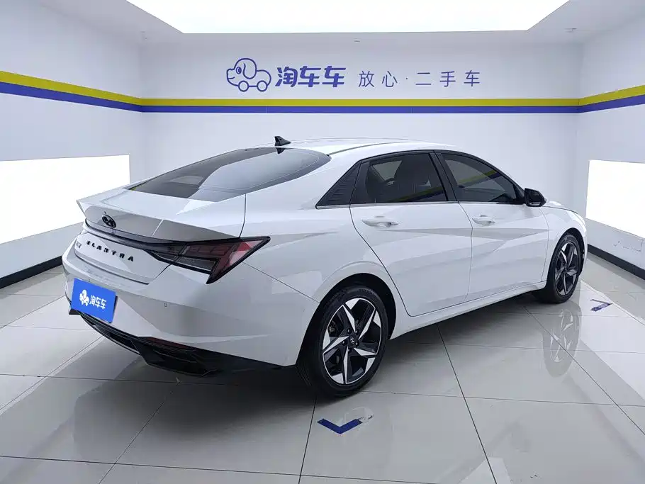 Hyundai Elantra, фото 9