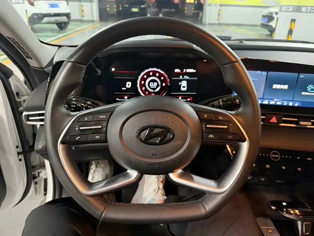 Hyundai Elantra, фото 3