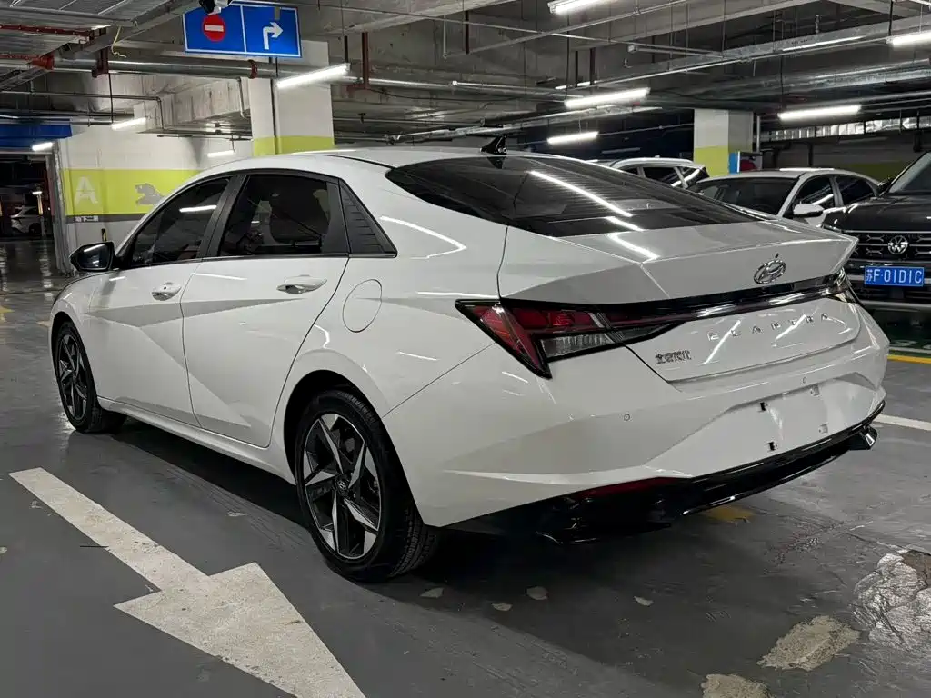 Hyundai Elantra, фото 9