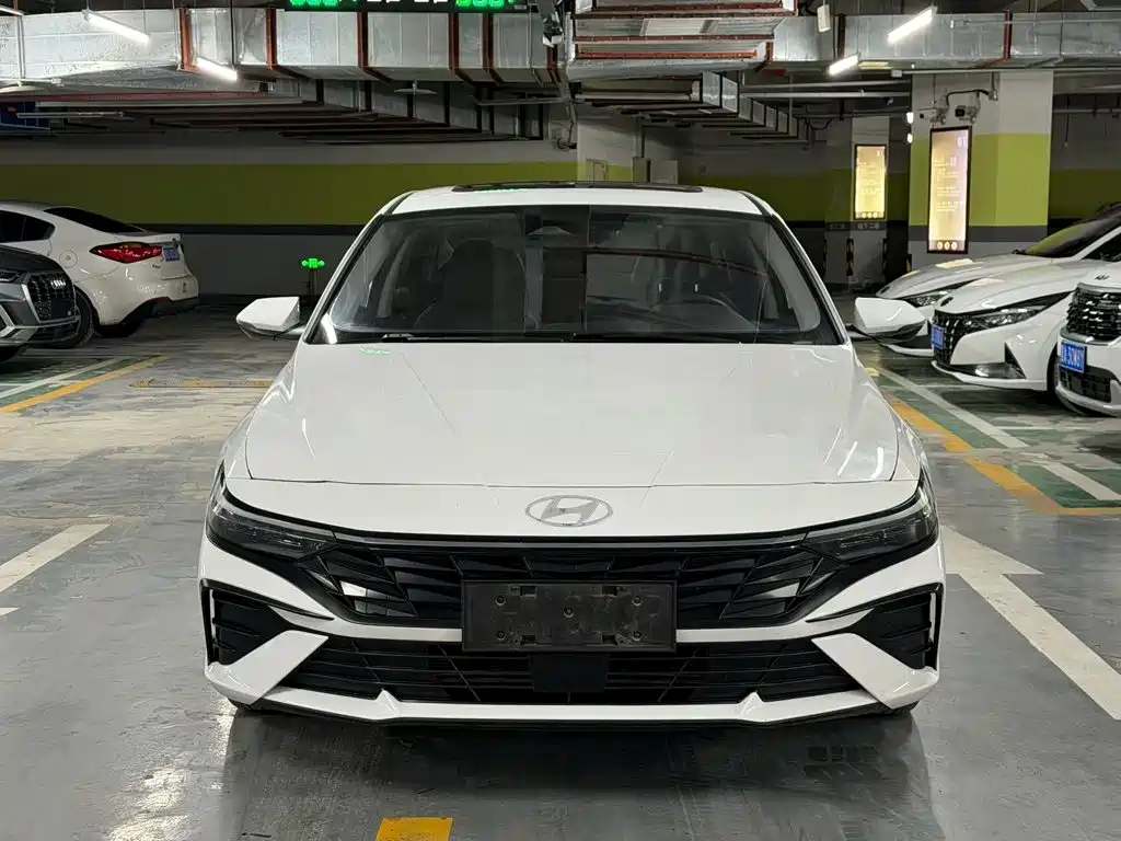 Hyundai Elantra, фото 2