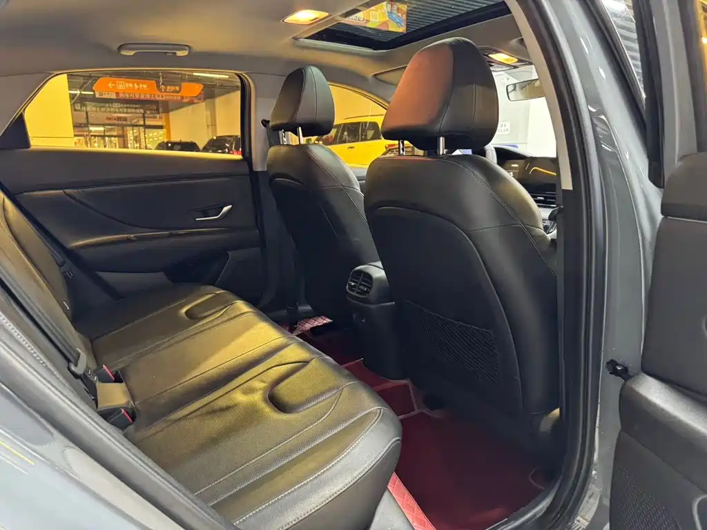 Hyundai Elantra, фото 11