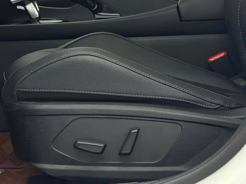 Hyundai Elantra, фото 4