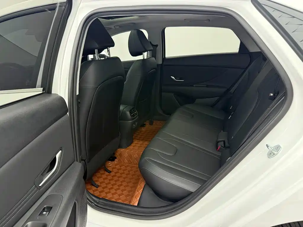 Hyundai Elantra, фото 9