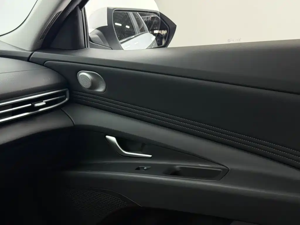 Hyundai Elantra, фото 15