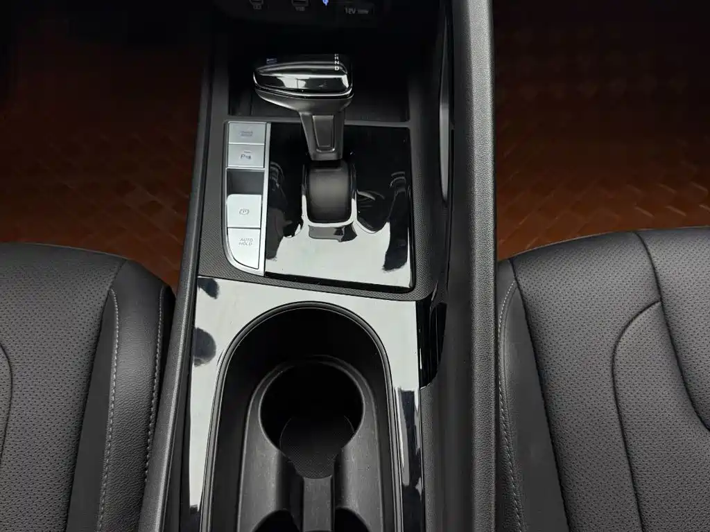 Hyundai Elantra, фото 16