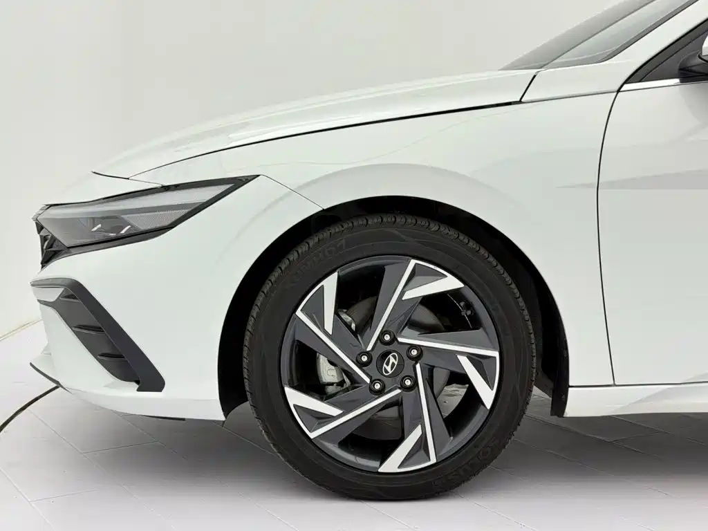 Hyundai Elantra, фото 24
