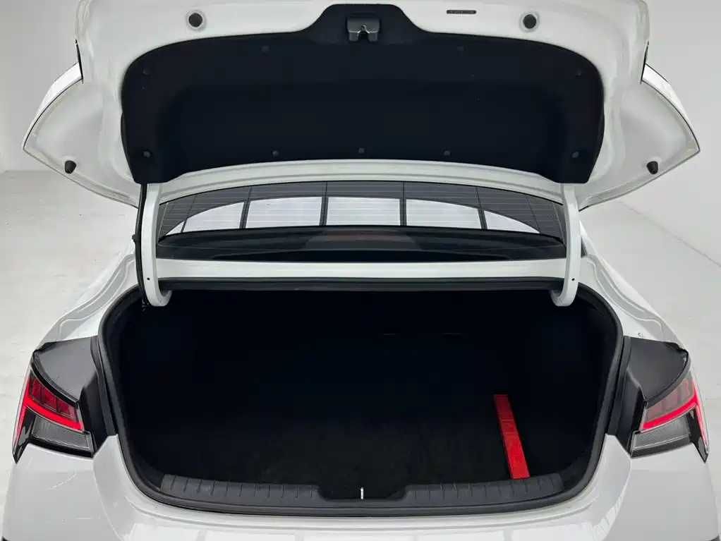Hyundai Elantra, фото 15