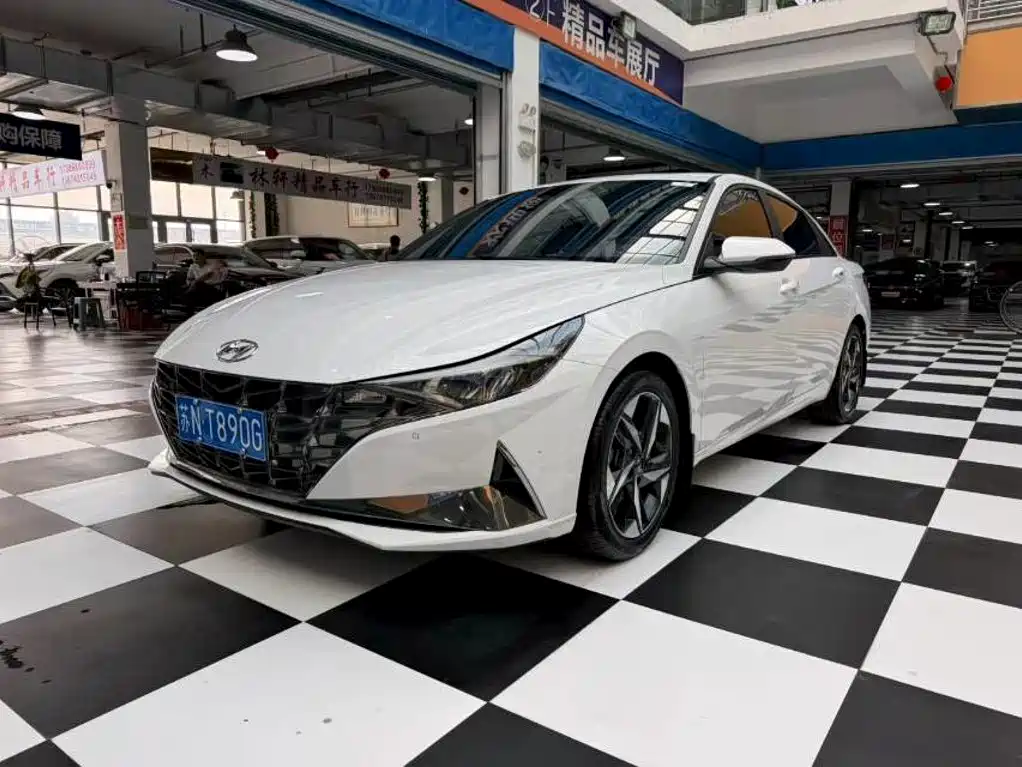 Hyundai Elantra, фото 3