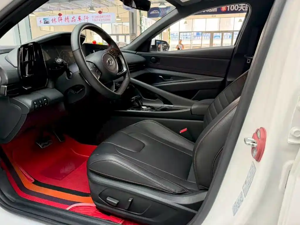 Hyundai Elantra, фото 4