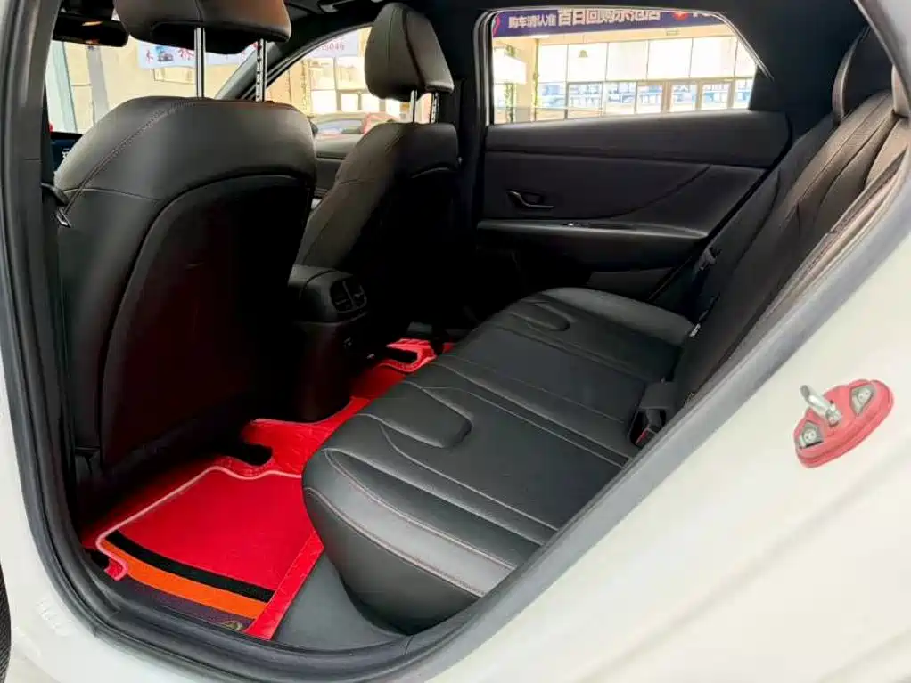 Hyundai Elantra, фото 6
