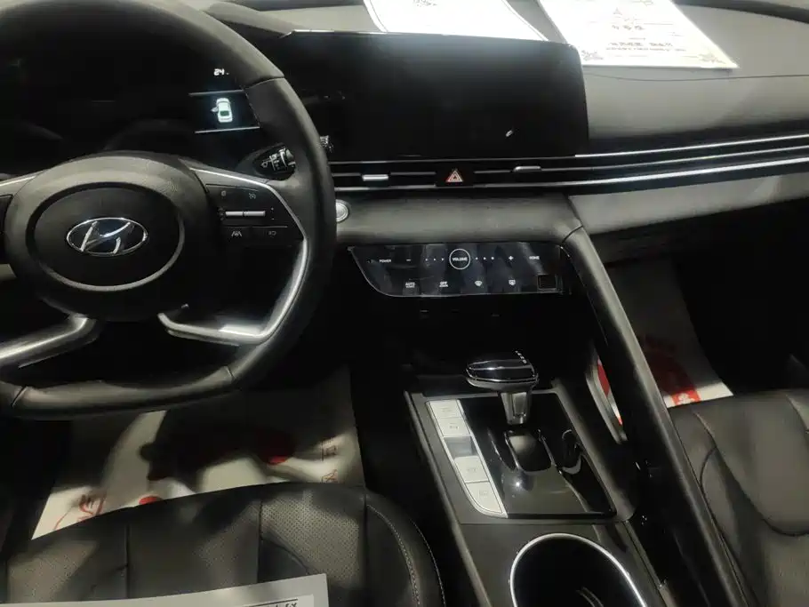 Hyundai Elantra, фото 4
