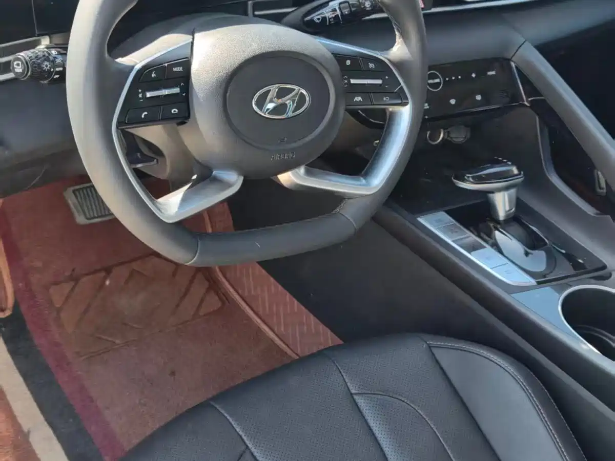 Hyundai Elantra, фото 5