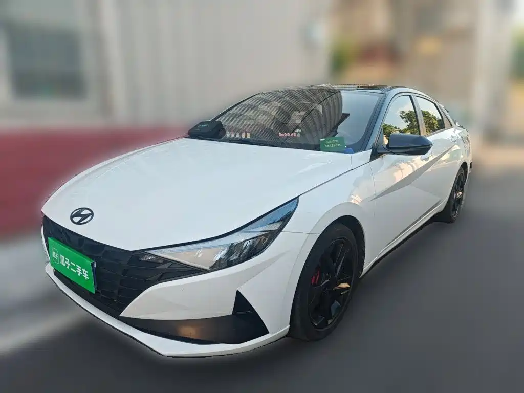 Hyundai Elantra, фото 1