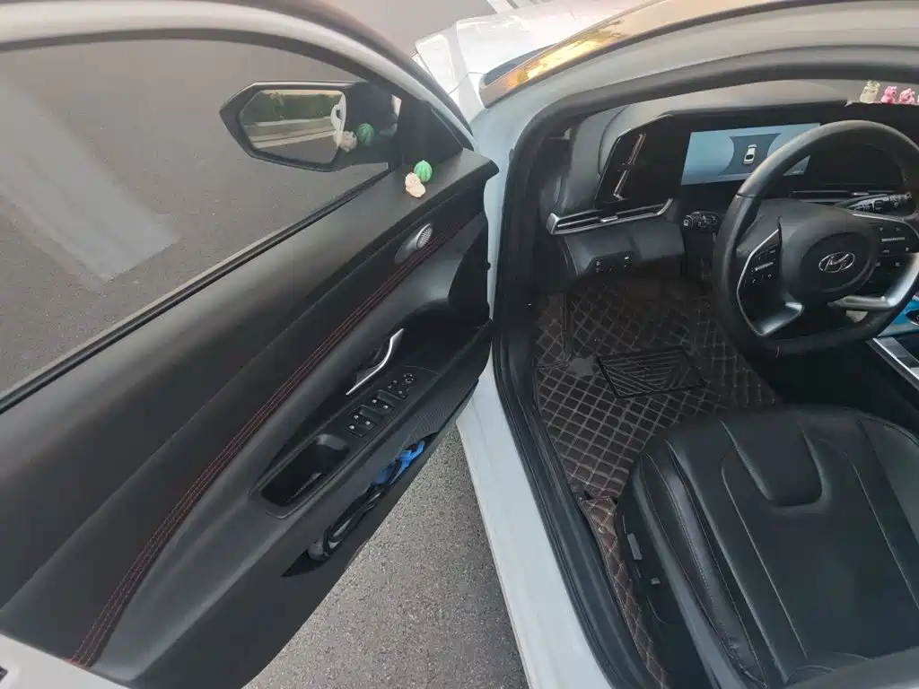 Hyundai Elantra, фото 4