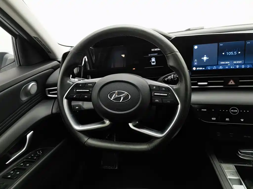 Hyundai Elantra, фото 3