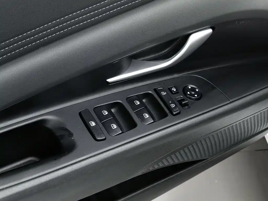 Hyundai Elantra, фото 23