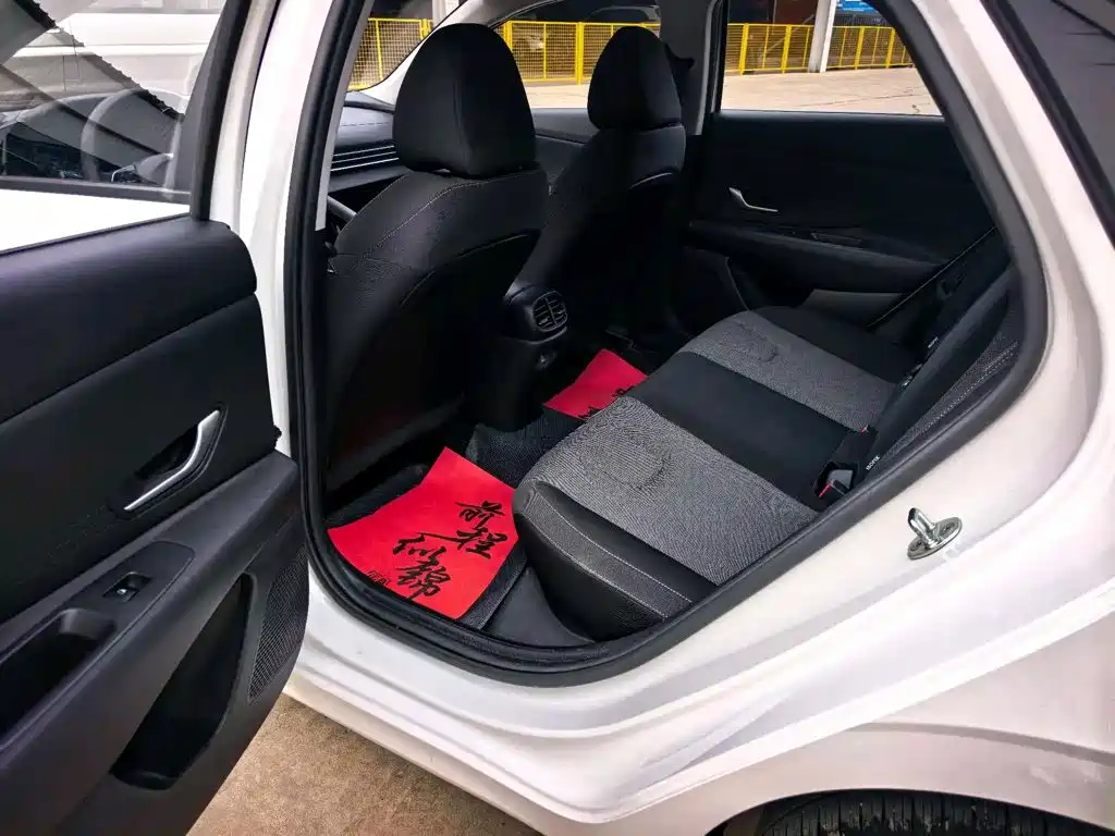 Hyundai Elantra, фото 6