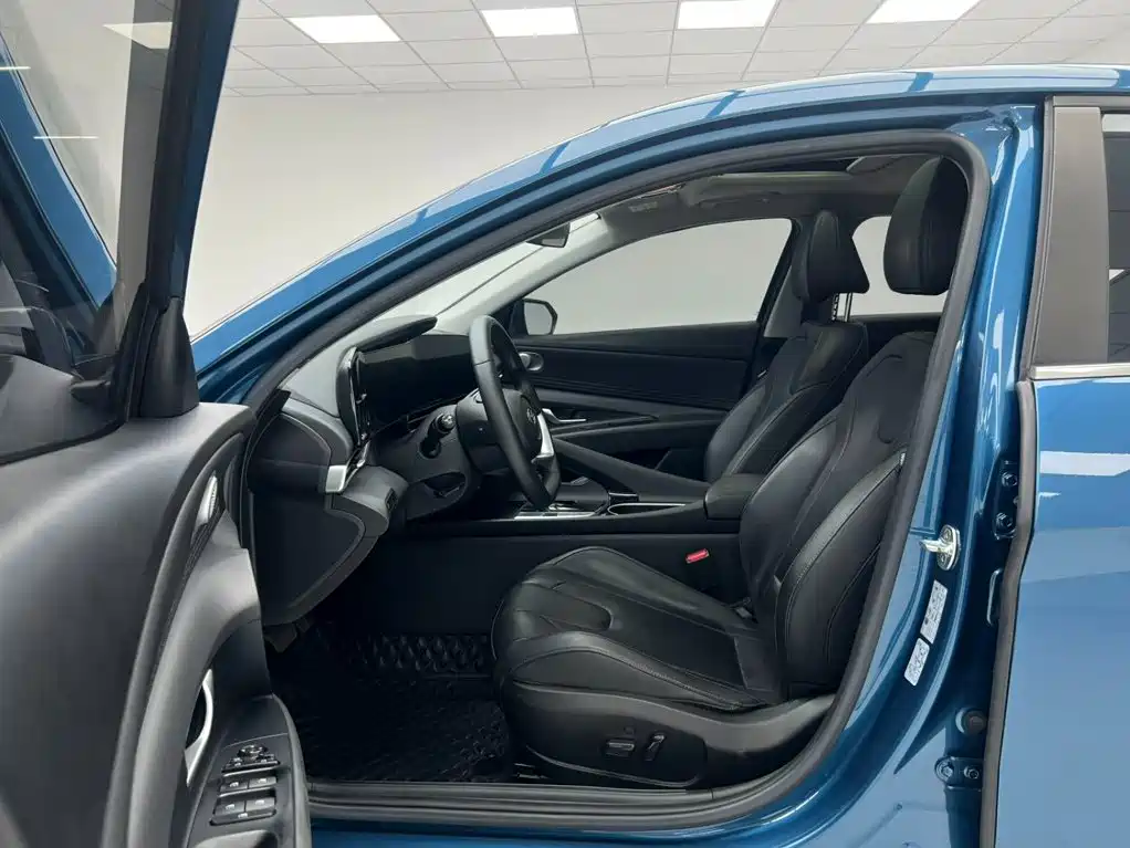 Hyundai Elantra, фото 5