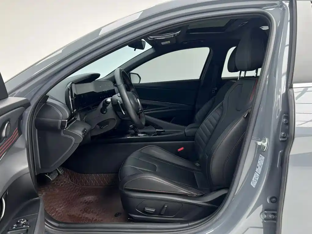 Hyundai Elantra, фото 4