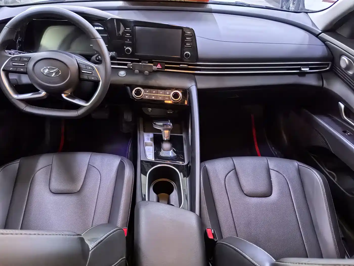 Hyundai Elantra, фото 9