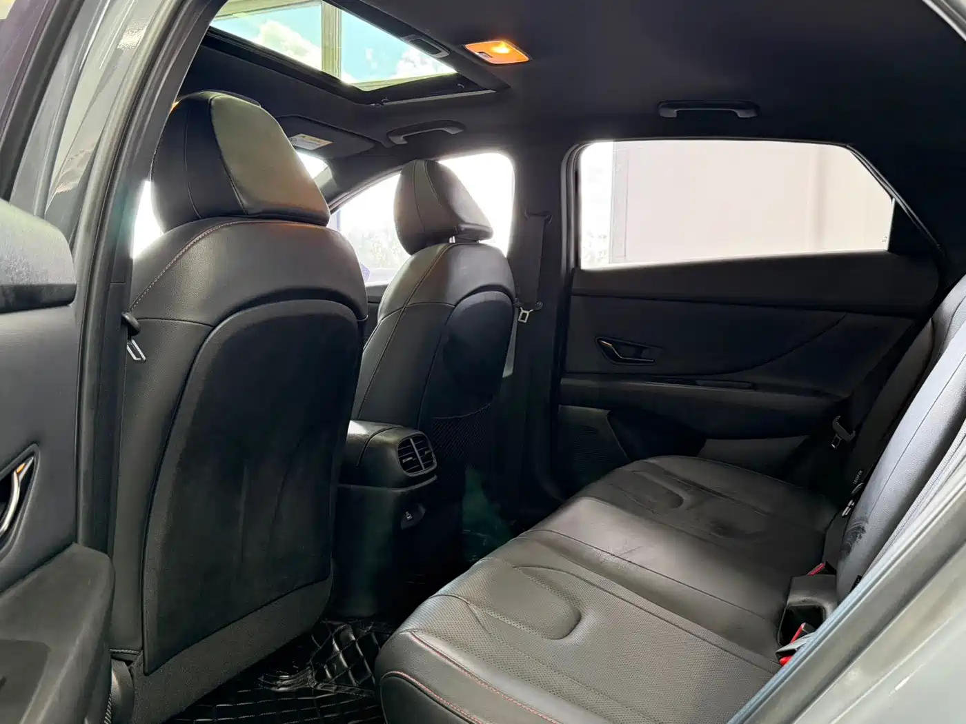 Hyundai Elantra, фото 13