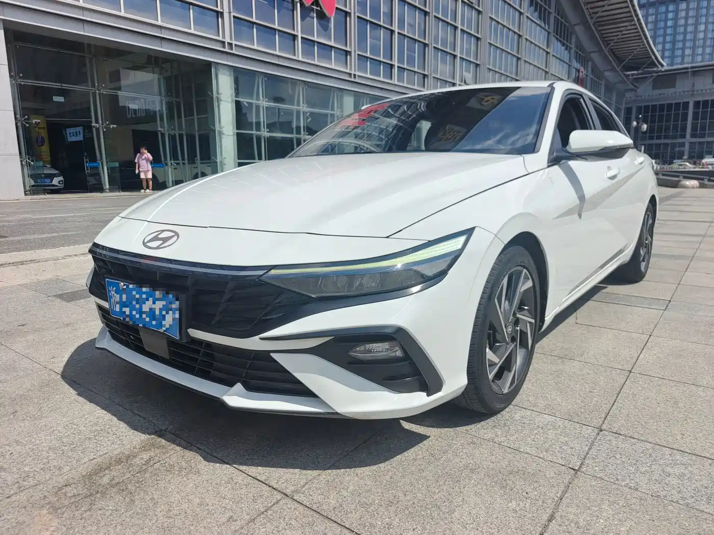 Hyundai Elantra, фото 1