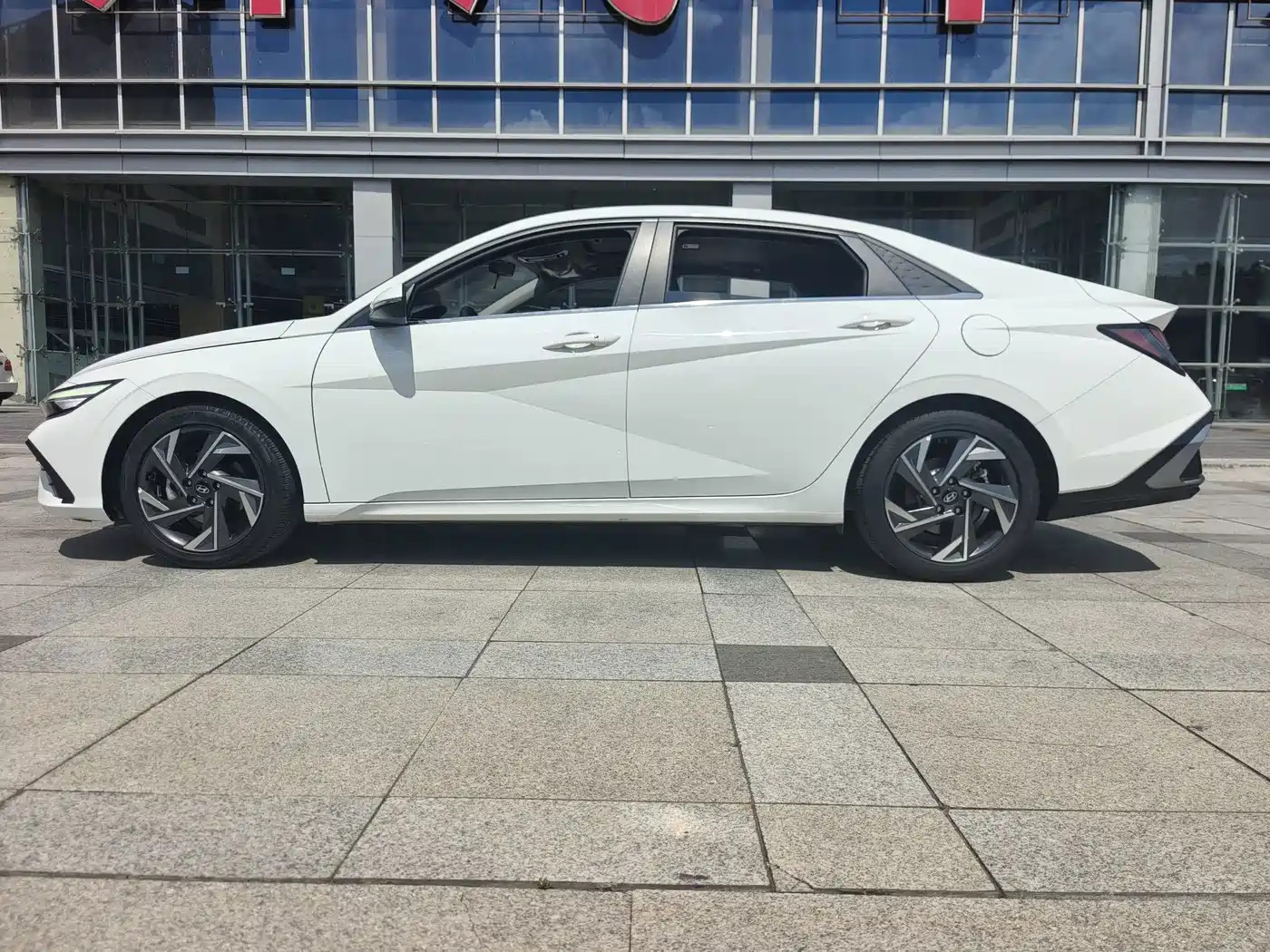 Hyundai Elantra, фото 10
