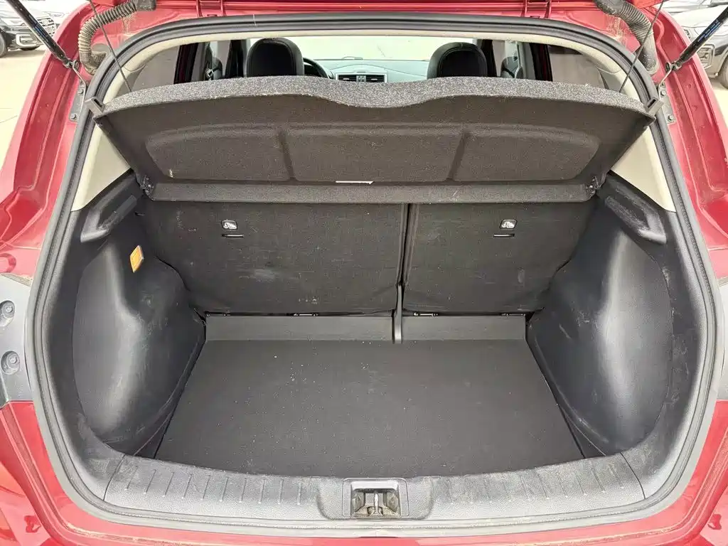 Nissan Tiida, фото 10