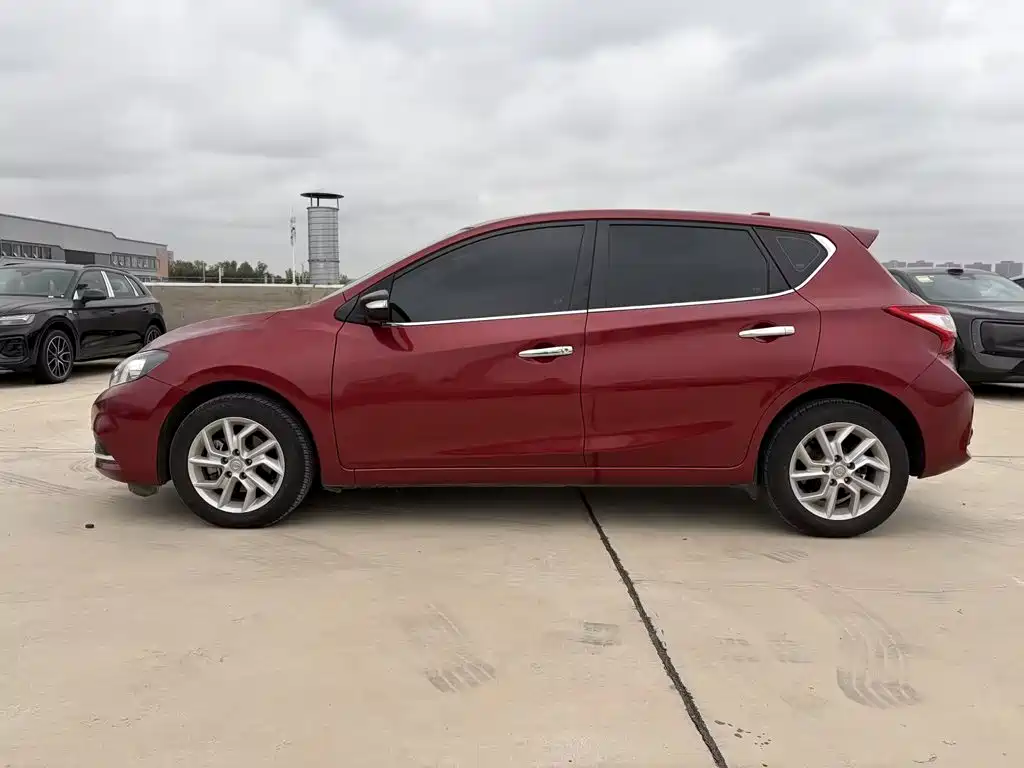 Nissan Tiida, фото 12