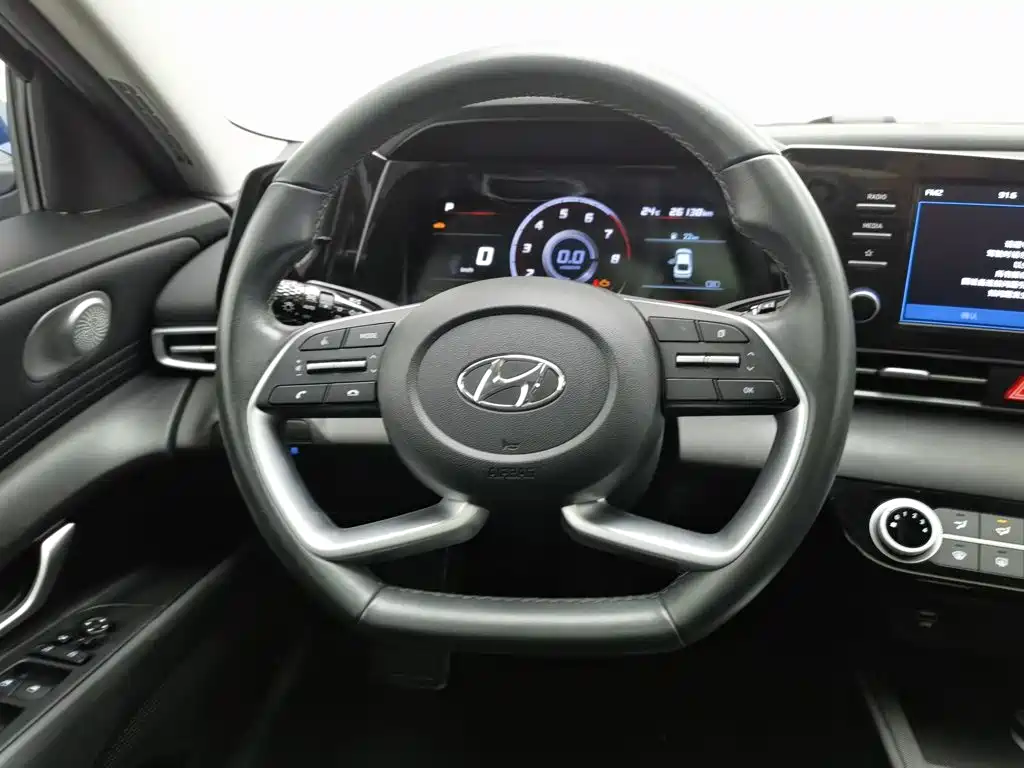 Hyundai Elantra, фото 3