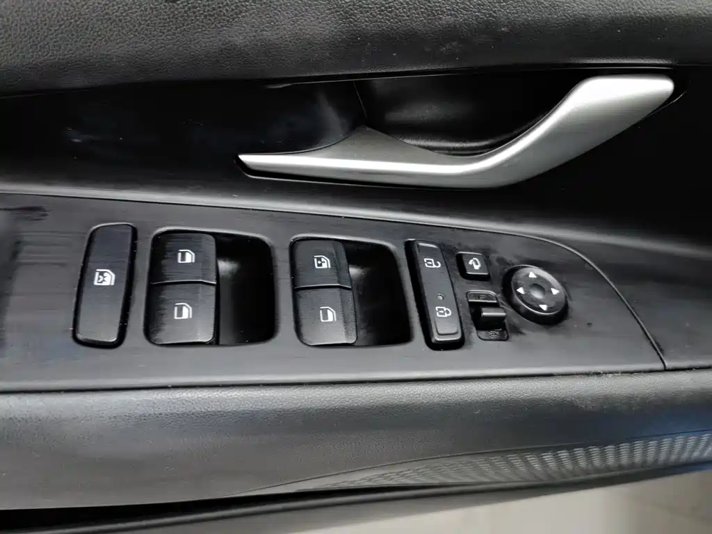 Hyundai Elantra, фото 23