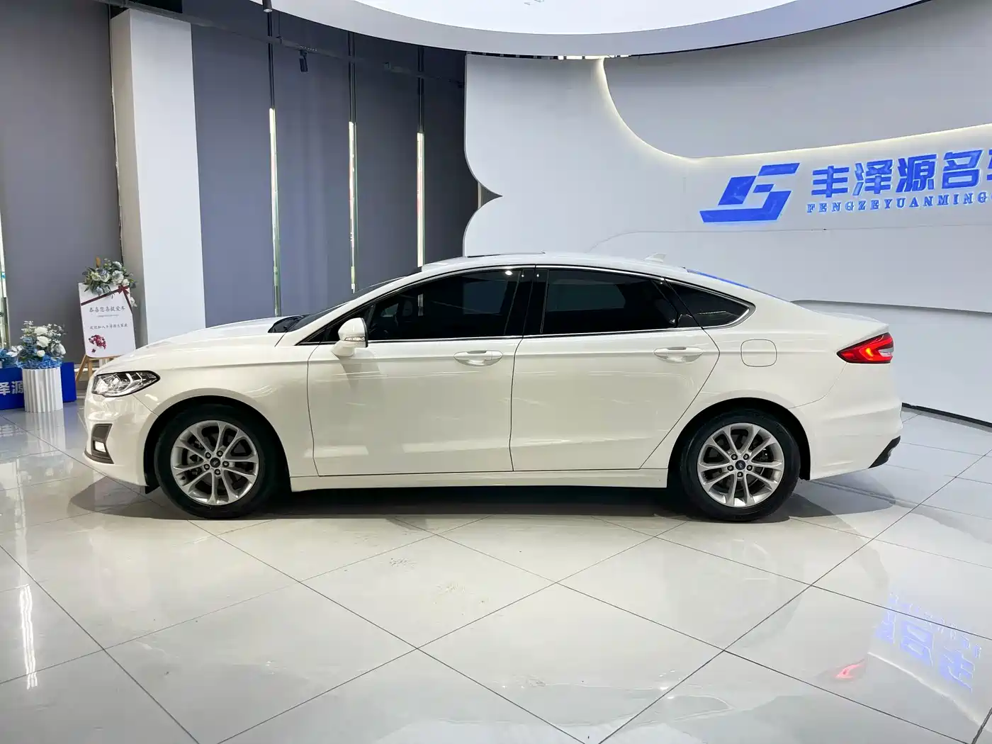 Ford Mondeo, фото 3