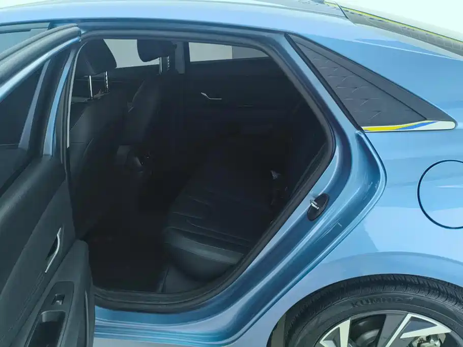 Hyundai Elantra, фото 3