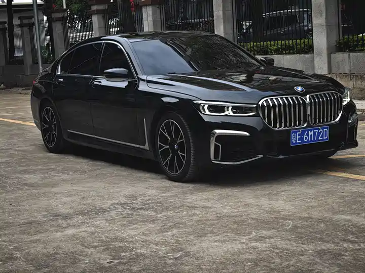BMW 7 Series, фото 3