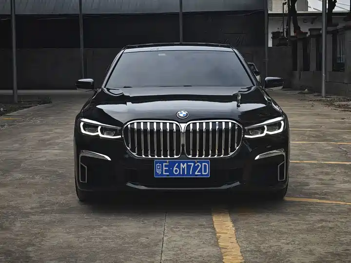 BMW 7 Series, фото 2