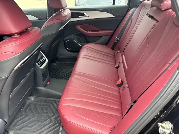 Hongqi H5, фото 11