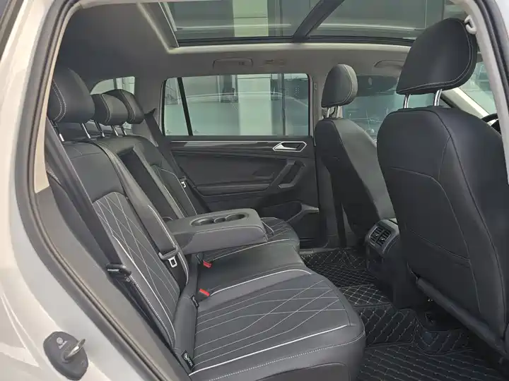 Volkswagen Tiguan L, фото 13