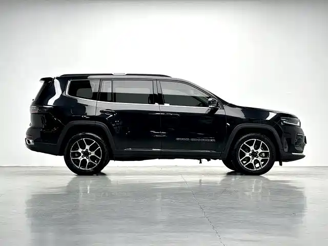 Jeep Grand Commander, фото 4