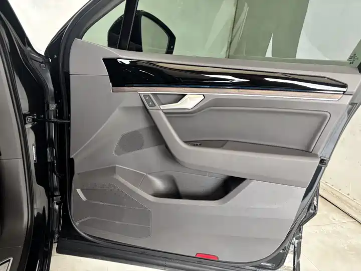 Volkswagen Touareg, фото 27