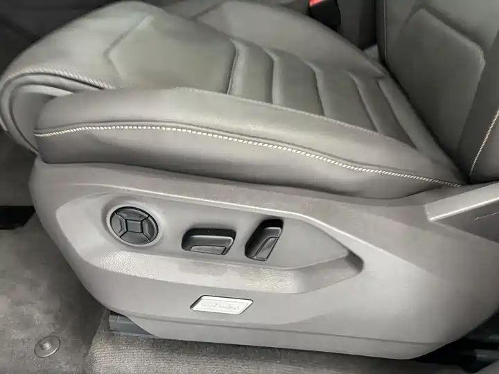Volkswagen Touareg, фото 13