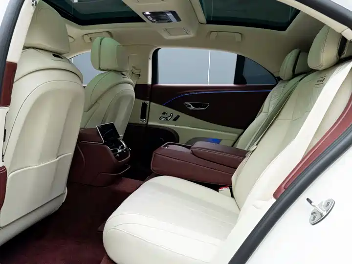 Bentley Flying Spur, фото 15