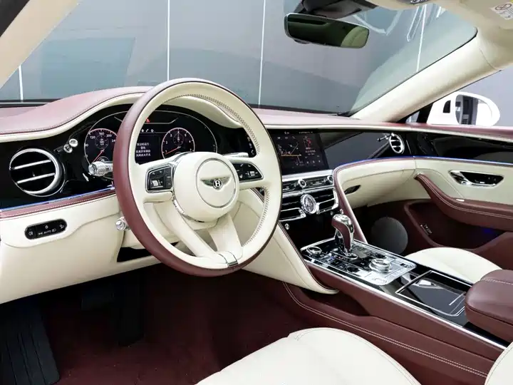 Bentley Flying Spur, фото 13